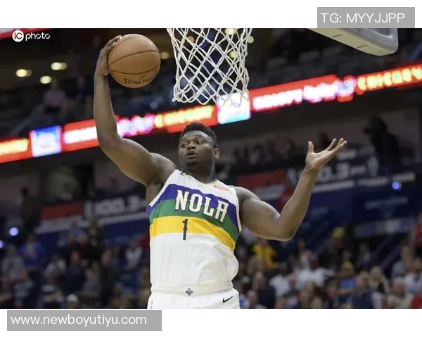 托布绝杀失利遭封盖03秒空接再被大帽翻倒在地真是倒霉透了