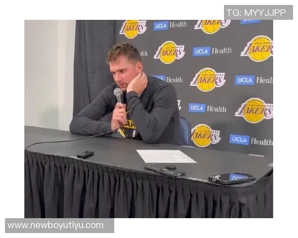 东契奇谈猛龙对决:我不关注NBA只知道他们表现出色 东契奇谈猛龙对决:我不关注NBA只知道他们表现出色