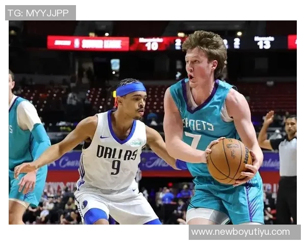 克尼佩尔展现全面实力半场9投5中斩获13分5篮板3抢断 克尼佩尔展现全面实力半场9投5中斩获13分5篮板3抢断