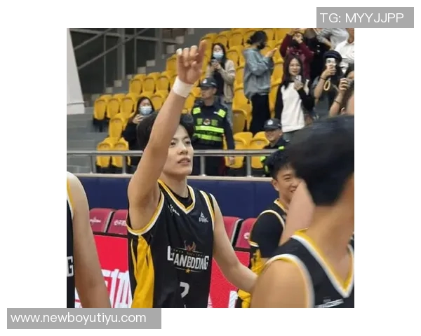 25-26赛季WCBA揭幕战广东女篮凭杨舒予15分6板7助力战胜江苏女篮