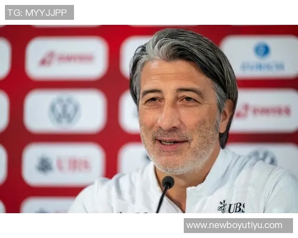 喀麦隆主帅期待执教德容并看好艾永成为顶级射手